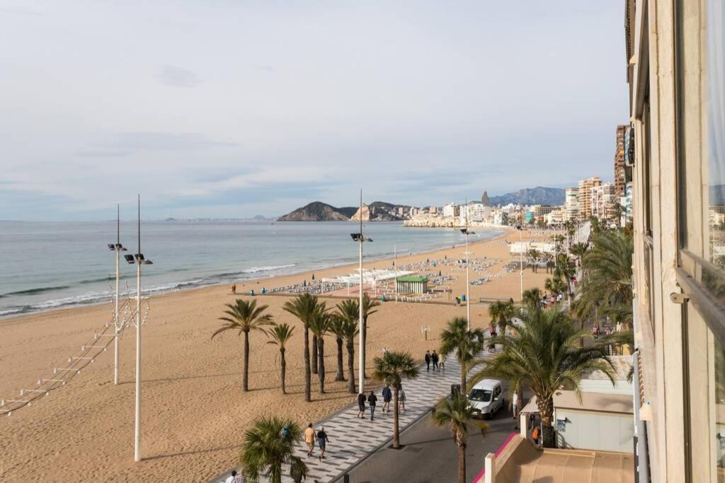 Seafront Luxury Levante Beach / Primera Linea Playa Levante Benidorm Bagian luar foto